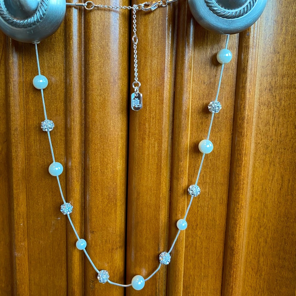 Lauren Ralph Lauren pearl and rhinestone necklace🤍🤍